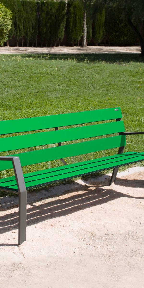 Zitbank in gerecycled kunststof