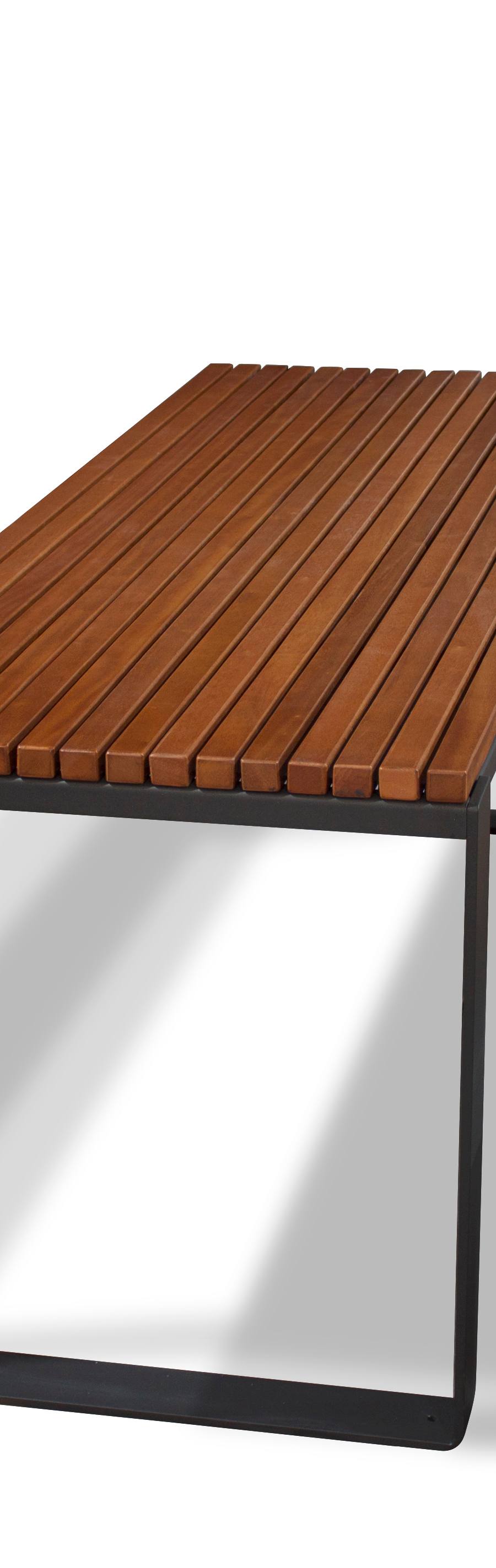 Picknickset (tafel + 2 banken, toegankelijk)
